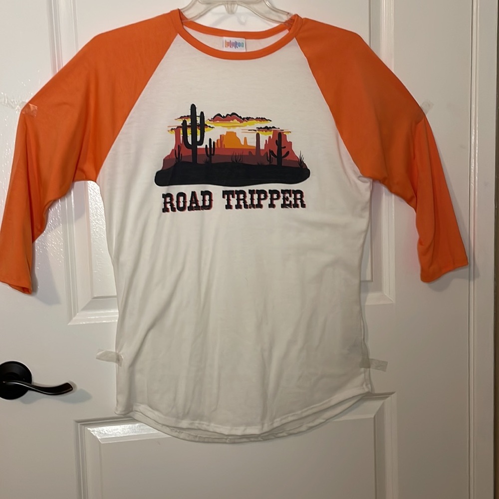 Ladies LuLaRoe baseball shirt, Randy, size M (10-12) EUC. Worn only twice